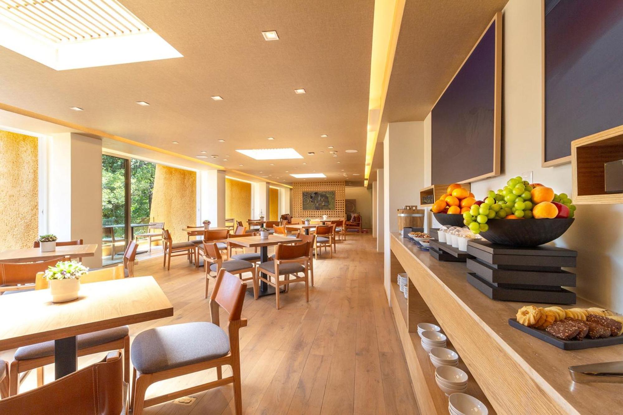 Camino Real Polanco Mexico Otel Dış mekan fotoğraf The dining room at the Royal Berkshire Hospital